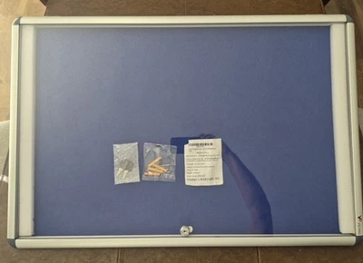 Tablón de anuncios bloqueable VIZ-PRO enmarcado a prueba de manipulaciones 36x24 pulgadas Foto 1 de 4