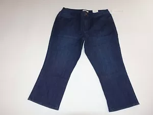 Coldwater Creek Women's Natural Fit Mini Boot Cut Crop Jeans Size 16 NWT Denim - Picture 1 of 8