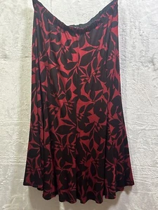 CC schwarz roter Rock, Blumenmuster, Größe XL (16" Stretching bis 22" Taille) - Bild 1 von 8