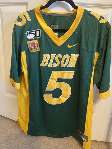 Trey Lance #5 North Dakota State Bison Men’s Large Jersey Stitched Cover