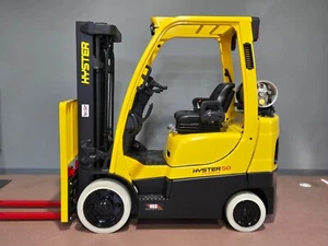 2022 HYSTER S50FT PSI LPG 3 STAGE MAST 5000 LB CUSHION TIRE FORKLIFT YALE - Picture 1 of 17