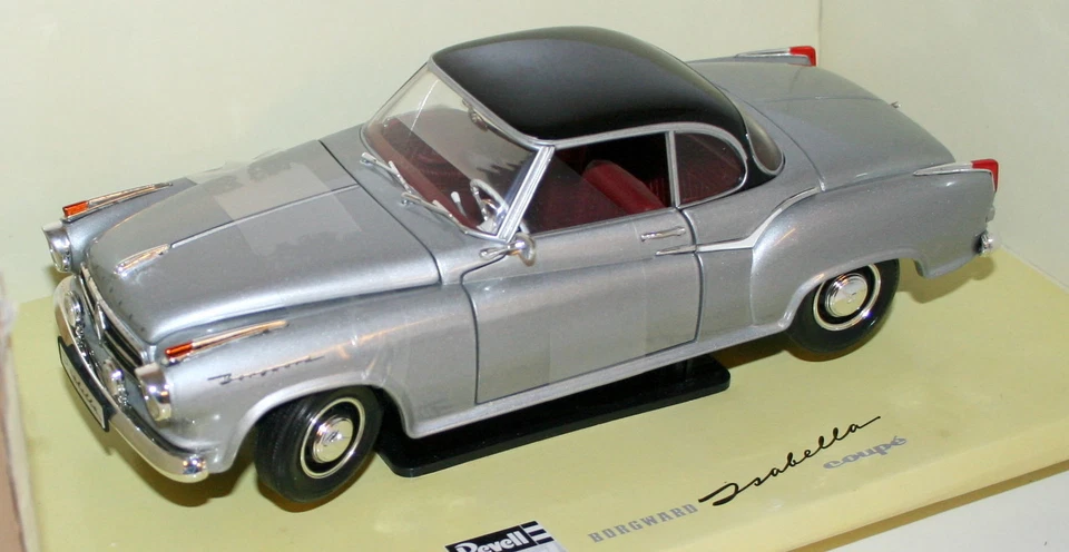 REVELL 1:18 DIE CAST AUTO BORGWARD ISABELLA COUPE' GRIGIO TETTO NERO ART 08989 - Immagine 1 di 1