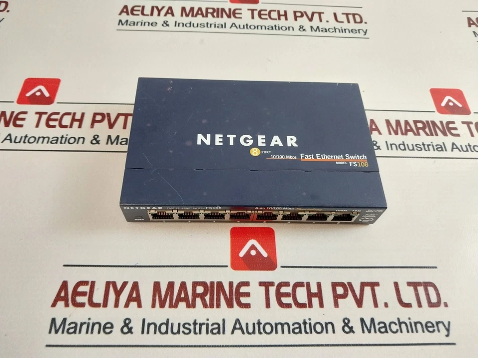 NETGEAR FS108 8 Port 10/100 MBPS Fast Ethernet Switch 7.5VDC 1A - Image 1 of 4