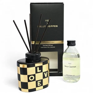 M&S Ceramic Scented Diffuser 200ml, Christmas Joy with Kelly Hoppen - Picture 1 of 9