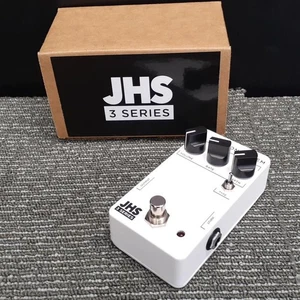 JHS Harmonic Tremolo Effect Pedal for Guitar JP - Picture 1 of 13