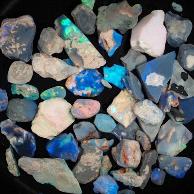 LOTE DE PAQUETES DE ÓPALO NEGRO ÁSPERO BRI:LLIANT 155ct Lightning Ridge piedras pequeñas #6 Foto 1 de 4