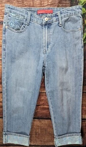Cosmopolitan Women's Size 6 (30x20) Blue Blue Capri Denim Jeans Embroidered Cuff - Picture 1 of 12