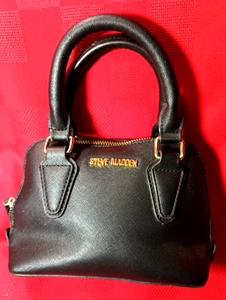 STEVE MADDEN MINI GELDBÖRSE SCHWARZ REISSVERSCHLUSS OHNE SCHULTERRIEMEN - Bild 1 von 14