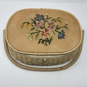 Vtg Dritz Sewing Basket Needlepoint Flowers Cottagecore Grandma Craft Decor Prop - Foto 1 di 12