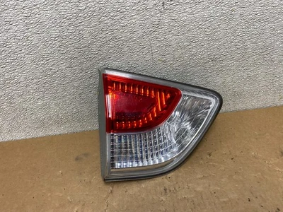 Luz trasera interior del conductor izquierdo Nissan Pathfinder 2013 a 2016 OEM V5692 DW Foto 1 de 4