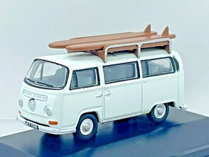 Oxford Diecast 76VW011 1/76 VW T2 Bus Camper with Surfboards in White-NEW - Picture 1 of 3