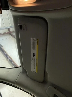 Quebra-sol direito passageiro compatível com 10-17 EQUINOX 1866159 - Imagem 1 de 4