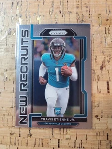 2021 Panini Prizm Travis Etienne Jr. New Recruits Rookie Insert #NR-9 - Bild 1 von 2