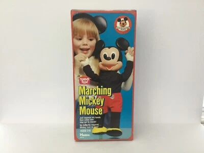 De colección MARCHING MICKEY MOUSE ** En Caja Original ** HASBRO WALT DISNEY 19" Alto Foto 1 de 4