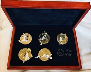 SELTENE Disney Pins WDW USA 2004 Olympische Ringe alberne Holzkiste LIMITIERTE EDITION NEU - Bild 1 von 12