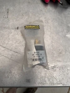 Enchufe de bloqueo Marinco 3014P NEMA - 30A 125/250V - Imagen 1 de 7