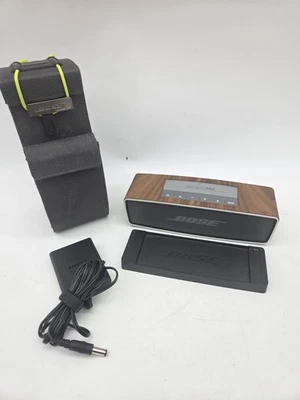Altavoz portátil inalámbrico Bose SoundLink Mini Bluetooth/con base de carga + CA Foto 1 de 4