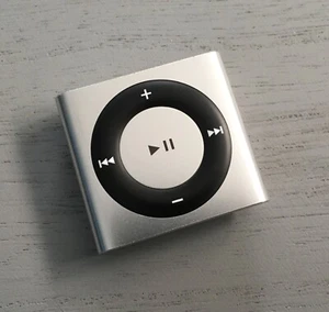 iPod Shuffle 4th Generation 2GB Silver ref.85 - Picture 1 of 2