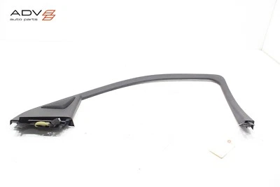 Cadillac Escalade 2015-20 puerta del pasajero delantero derecho marco de ventana cubierta de moldura OEM Foto 1 de 4