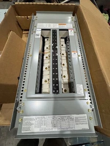 EATON CUTLER HAMMERPanelboard Interior 100 Amp Main Lug 30 CircuiT GUTS PRL1A - Picture 1 of 1