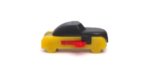 Vintage Plastic Pull Apart Puzzle Keychain, Car - Picture 1 of 3