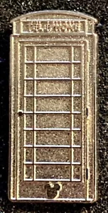DISNEY WDW 2011 HIDDEN MICKEY SERIES UK COLLECTION TELEPHONE BOOTH CHASER PIN - Picture 1 of 2