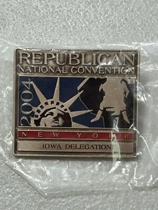 Prendedor de solapa de delegación de Iowa 2004 RNC Convención Nacional Republicana Nueva York - Imagen 1 de 2