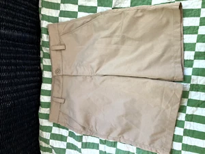 Under Armour Boys Sz YL Golf Dress Shorts Khaki Zipper Adjustable Waist - Picture 1 of 8