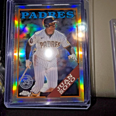 2022 TOPPS CHROME REFRACTOR 35TH ANNIVERSARY #88CU-3 JUAN SOTO -SAN DIEGO PADRES - Image 1 of 2