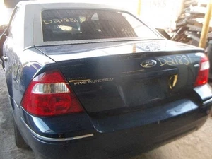 FIVEHUNDR 2005 High Mounted Stop Lamp 329487 - Picture 1 of 3