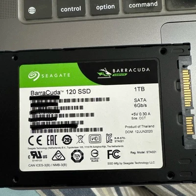 Seagate BarraCuda 120 1TB SSD  SATA 6Gb/s 2.5" ZA1000CM10003 2TS102-300 - Image 1 of 4