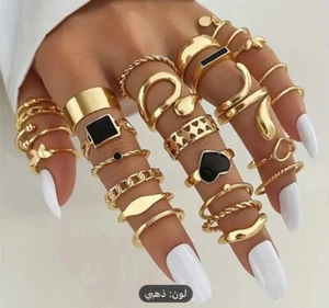 27 elegante Ringe goldfarben. - Bild 1 von 3