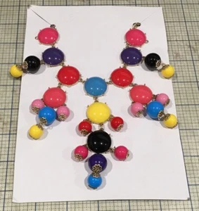 Lindo collar vintage con cuentas colorido bisutería cadena amarilla ajustable - Imagen 1 de 4