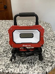 Snap On Portable Work Light 2000 Lumens 46 LED 25-Watt Indoor Outdoor Lights - Picture 1 of 11