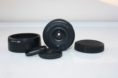 CANON RF 50mm F1.8 STM CAMERA LENS - Image 1 of 4