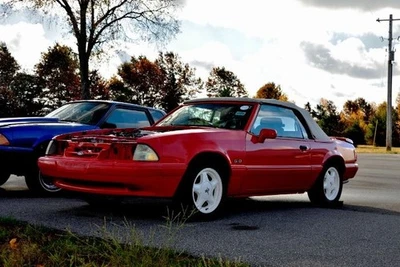 Ford Mustang LX 1992 Foto 1 de 4