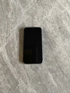 Apple iPhone 11 - 64GB - Black (Unlocked) - Excellent Condition - Photo 1 sur 5