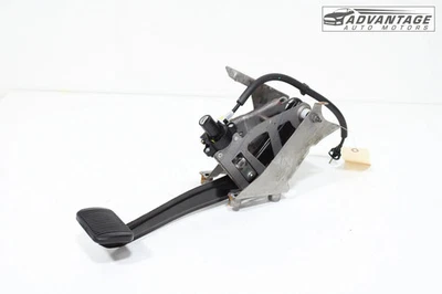 Lincoln Navigator 2018-2019 tracción trasera 3,5 L gasolina delantero izquierdo freno pedal OEM Foto 1 de 4