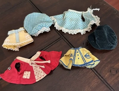 Lote de ropa, sombreros vintage de muñeca Heidi Jan Hildy Spunky años 60 Foto 1 de 4