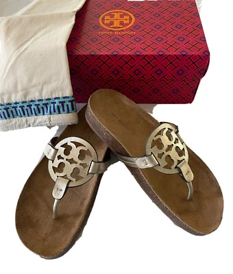 Tory Burch NUEVAS Sandalias Miller Cloud Cuero Logo Oro Brillante Tallas 9.5 $198 Foto 1 de 4