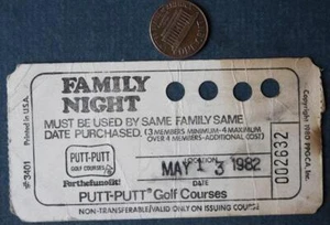 1982 Chapel Hill North Carolina Putt-Putt Golfplatz Ticket mit Coca-Cola Anzeige-- - Bild 1 von 1