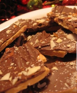 Homemade English Toffee ALMOND 5 lbs - Picture 1 of 1