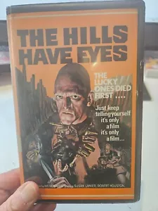 THE HILLS HAVE EYES - PRE-CERT BIG BOX - EXCELLENT CONDITION Rare Horror - Foto 1 di 4
