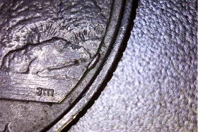 2005 P West Virginia State Quarter  Large Right Side Reverse Die Chip - Image 1 of 3