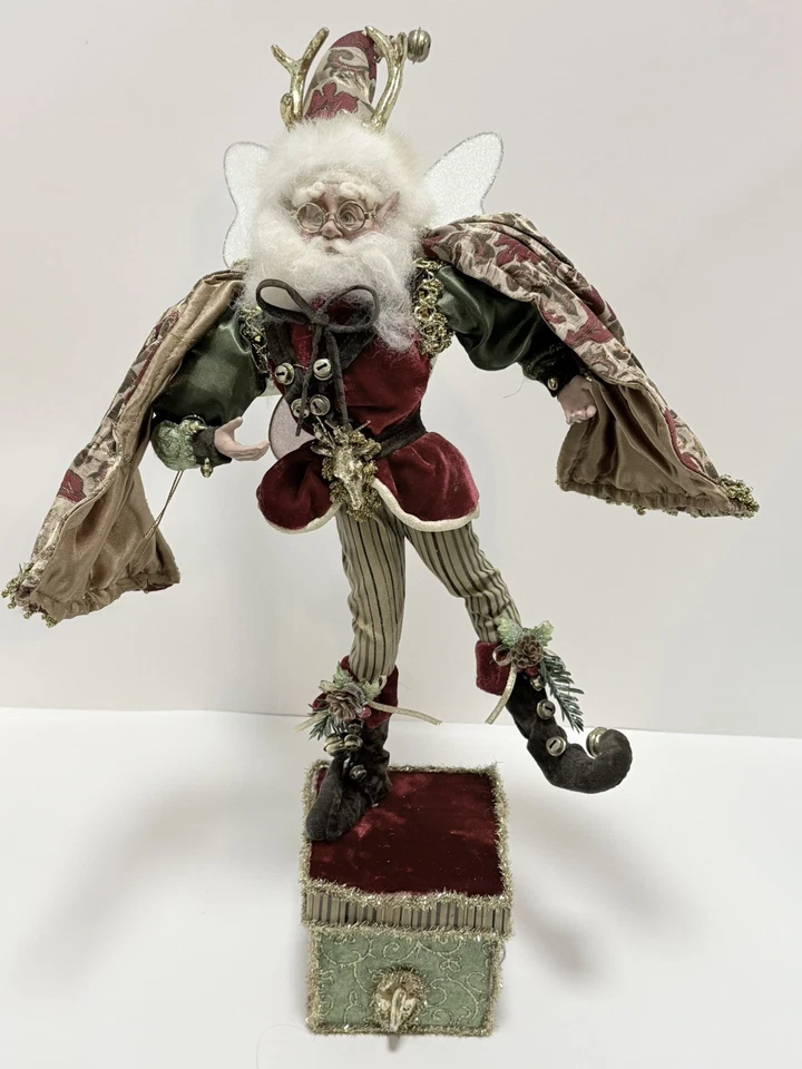 "Adorno de Navidad de hadas con soporte para medias Mark Roberts 19"""  Foto 1 de 4