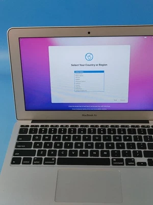 Apple 2015 MacBook Air 11" MJVM2LL/A   A1465 i5-5250U 1.6GHz 4GB RAM  128GB SSD - Image 1 of 4