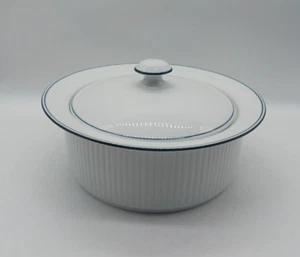 Dansk Bistro Christianshavn 2 QT Round Covered Casserole Blue Band DANCHRB - Picture 1 of 8