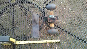 Antique Heavy Metal Door Knobs Hardware - Picture 1 of 3