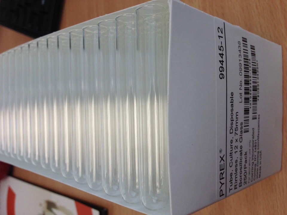 100 x glass test tubes - Pyrex - 12mm x 75mm - tube with push cap - UK SELLER
