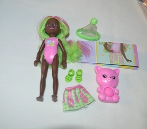 BARBIE POP REVEAL CHELSEA BLACK DOLL WITH PINK AND GREEN HAIR & ACCESSORIES - Picture 1 of 2